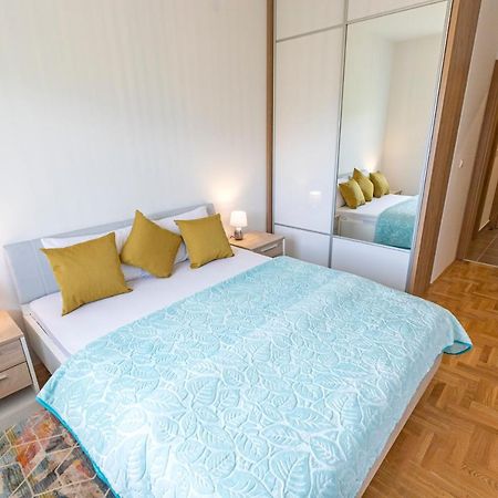 Piskalina Apartment Tivat Exteriör bild