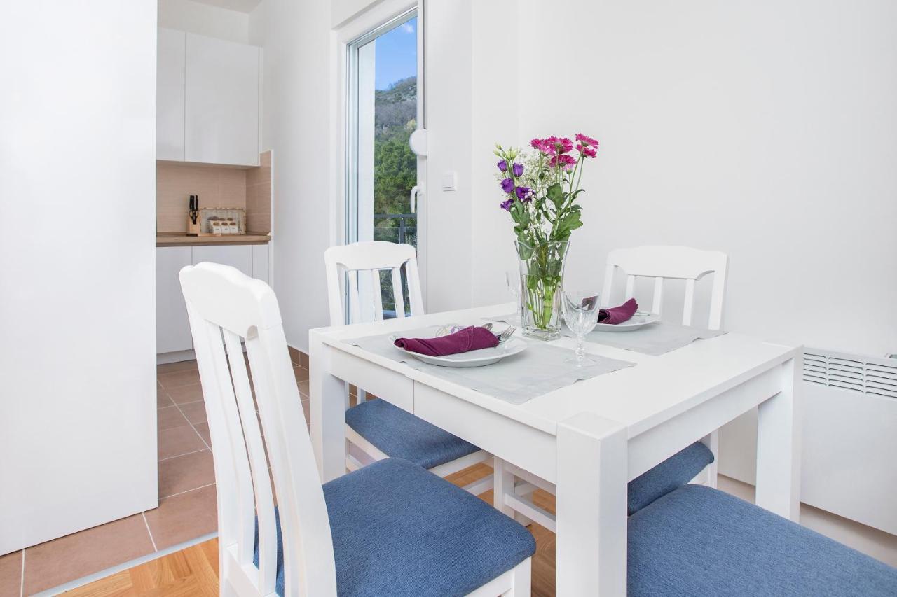 Piskalina Apartment Tivat Exteriör bild